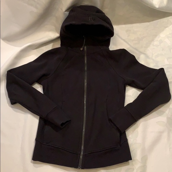 Lululemon Scuba hoodie - Picture 2 of 5